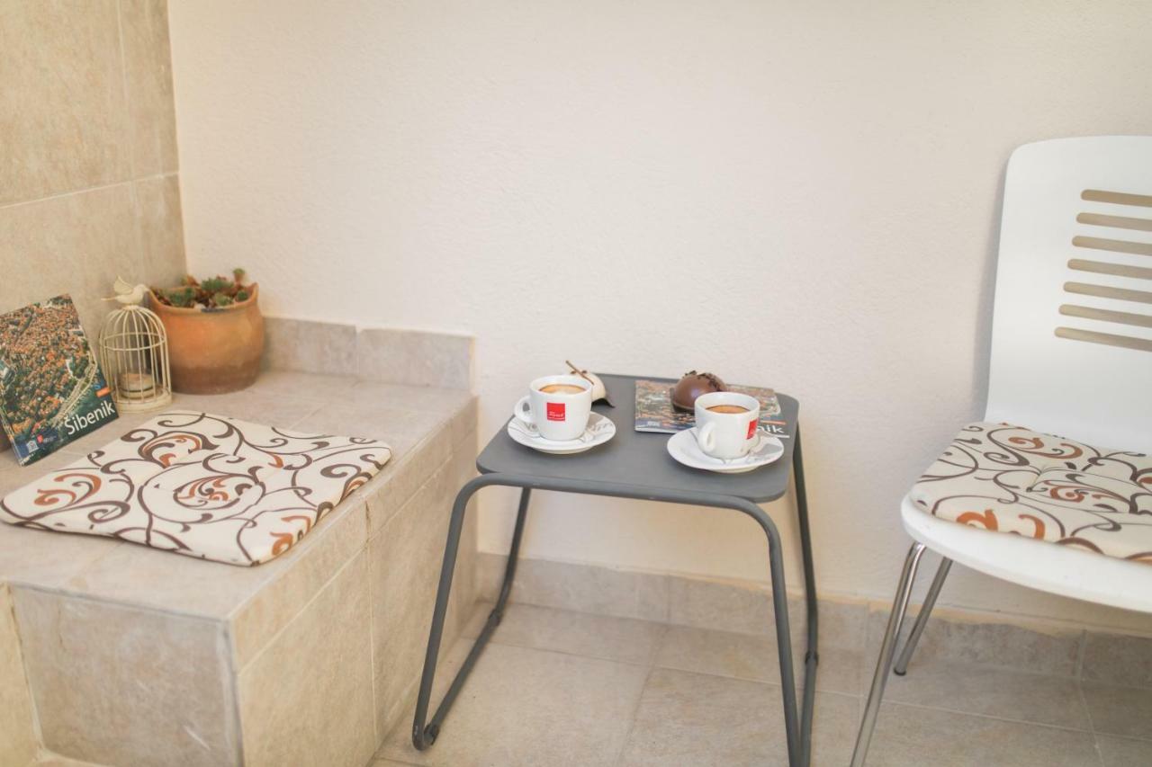 Aurum Apartment Шибеник Екстер'єр фото